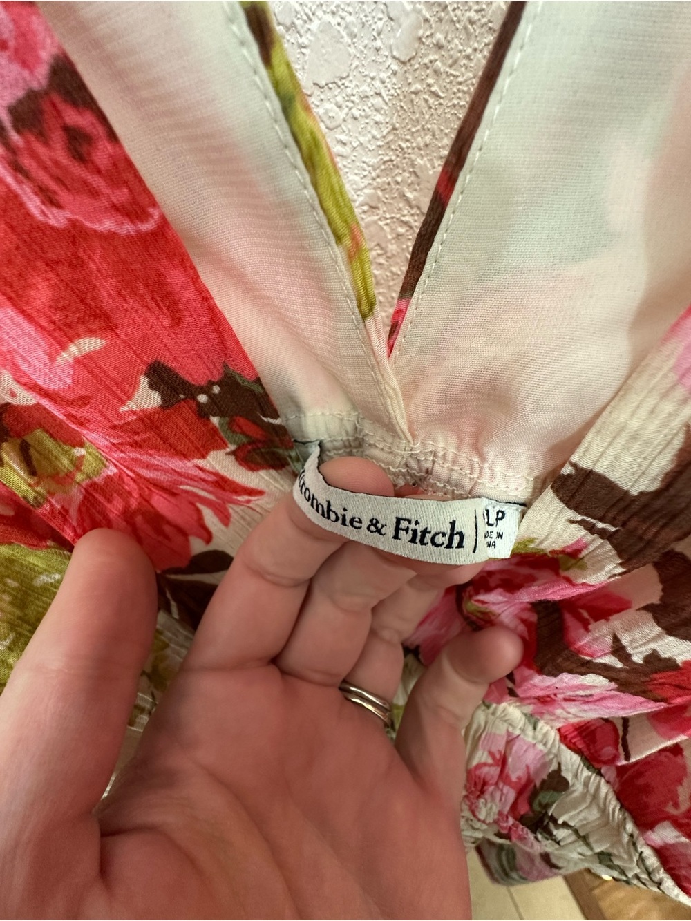 NWOT Abercrombie & Fitch smocked floral mini dress - Picture 4 of 4